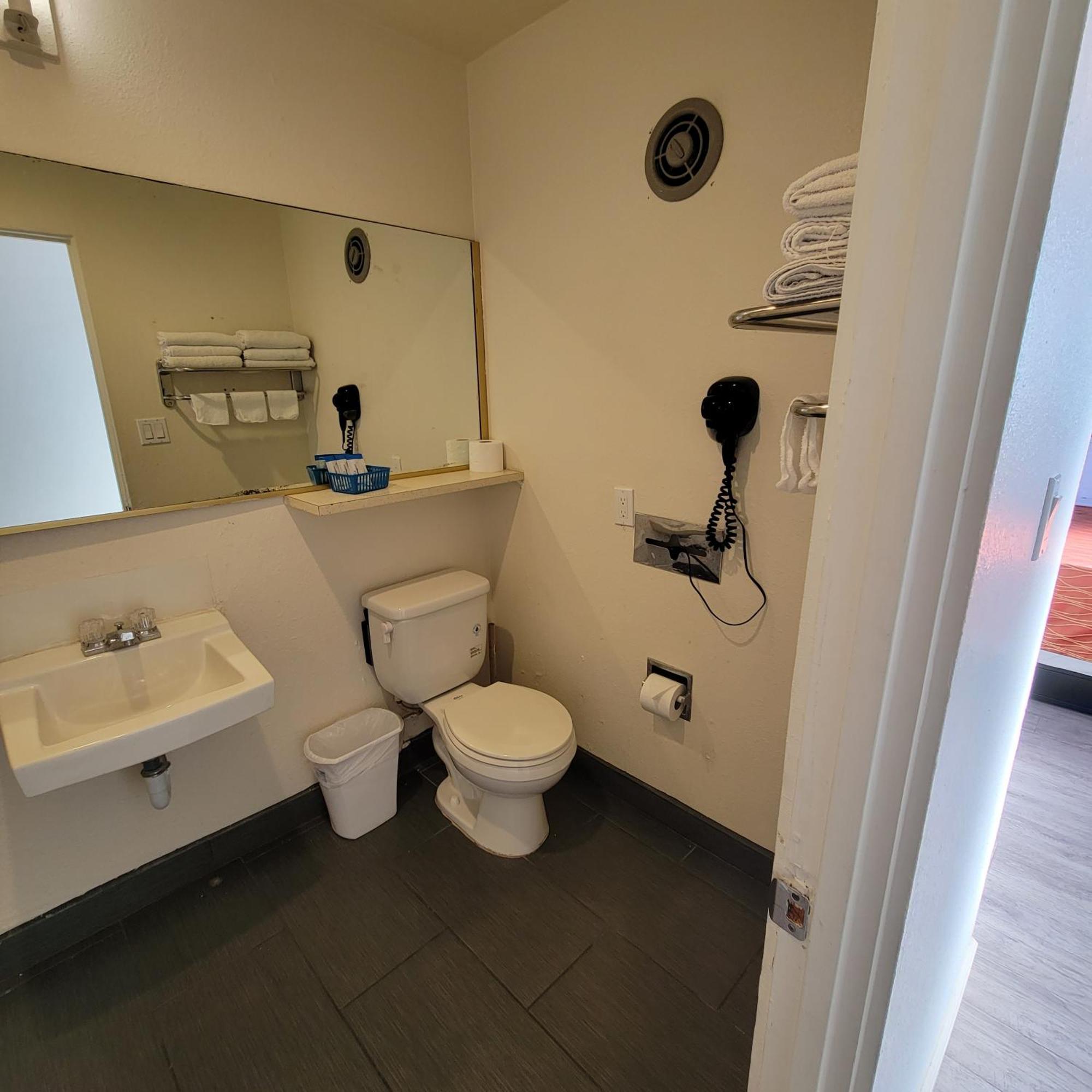 Guest Harbor Inn- Port Of Los Angeles San Pedro Екстериор снимка